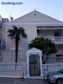 Royal House - Image 1