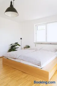 Apartment 39 - Image 3