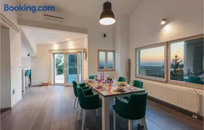 Four-Bedroom Holiday Home In Klis - Image 2