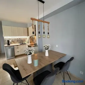 Two Bedroom Apartment in GL Sozopol - Image 3