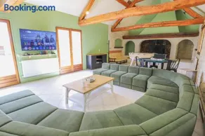 So Villas Villeblevin 89 - Piscine chauffee - Basket - 2h de Paris - 30p - Image 3