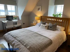 Macrae Croft - Image 4
