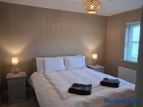 56 Woodlands - Image 2