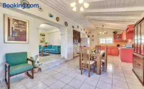 Ina Apartment - Image 2