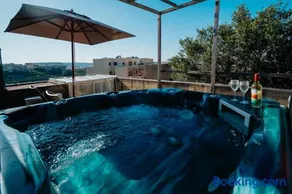 Mohba Townhouse - Private Roof Top Splash Pool - Not heated - - Image 5