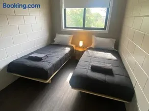 McInnes Units - Image 3