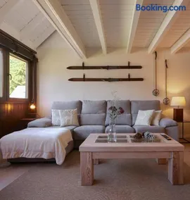 Unhola by FeelFree Rentals - Image 2