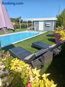 Chambre indépendante piscine en saison petit déjeuner inclus - Image 1