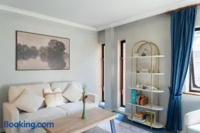 Classic Riverside 1 Bedroom Flat by the River Thames - Central London - Image 1