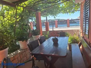 Charming house with sea view in Potirna, garden - Image 1