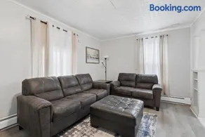 Home In Highland Park - Image 2