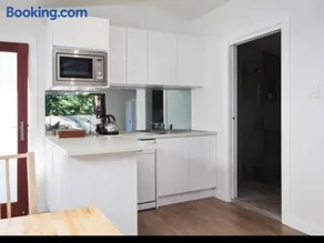 Bijoux Beach House - Image 3