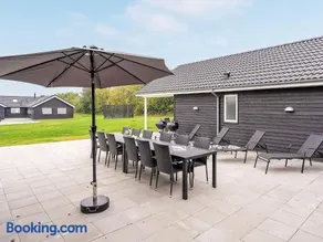 Luxury Beach House for 20 - Image 4