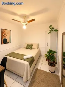 Hostel Goiabeiras com Piscina Próximo à Arena Pantanal - Image 2