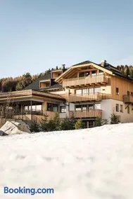 Wieserhof Family Farm - Image 2