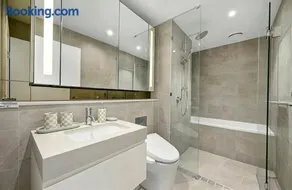 Cozy Stay haymarket with free parking - Image 3