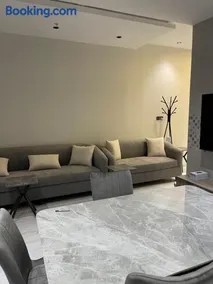 شقق في الحمرا هاي رايز - Image 5