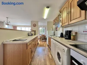 Ground Floor 3 Bed Apartment Rural Devon Sleeps 6 - Image 4