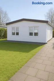 Wit huisje Baarland - Image 1