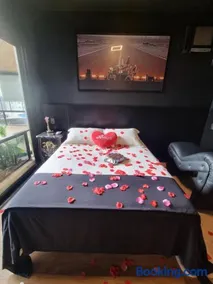 Morumbi, Apartamento Pub, SPA com hidromassagem, PISCINA Aquecida PRIVATIVA, LAREIRA, tudo que você precisa para descansar, trabalhar ou realizar aquela comemoração! Com total conforto e PRIVACIDADE! O Apt Nota 10 de SP! - Image 4