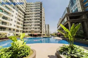 Modern & Cozy 2BR at Gateway Pasteur Apartment By Travelio - Image 3
