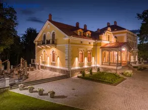 Schloss Fellin Boutique Hotel and Spa - Image 2