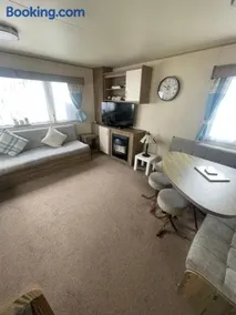 Tracey and Brian's Caravan - Image 5