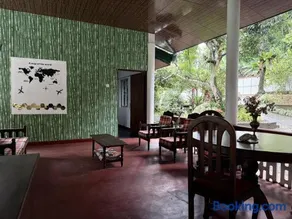 Nilupul Villa - Homestay - Image 2