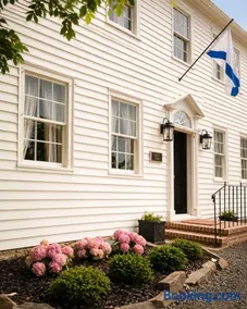 Bailey House Inn - Georgian Waterfront Retreat - Image 3