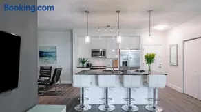 Spacious Resort style 2Bedroom 2Bath Oasis Pool Gym Desert Ridge - Image 2