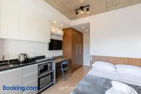 Studio in Condo w/ gym 350m From PUC Ebi0603 - Image 2