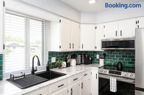 Denver Emerald - Close to Red Rocks, Arvada & Downtown - Image 2