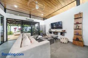 Casa Guitarra - Playa Potrero, modern house, pool in guitar shape, one floor - Image 3
