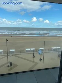 Studio 405 op zeedijk met frontaal zeezicht 4de verdiep - Image 1