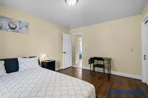 The Public Street Residence - Image 5