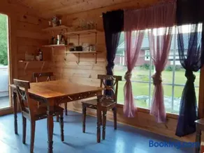 Rentukka - Sähköttömät Yöpymismökit - Off-grid Cottages - Image 1