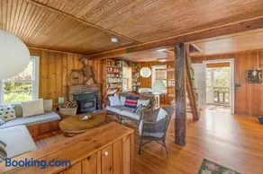 Seaside Escape on Huron - Image 1