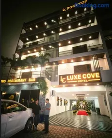 Hotel Luxe cove - Image 2