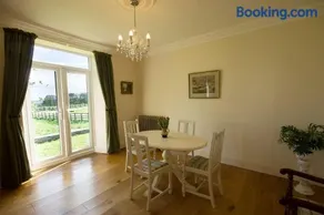 Exclusive Use Moor Grange Farm 13 Bedrooms - Image 2