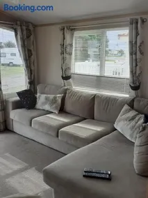 RICK'S RETREAT static caravan near the beach with free wifi - Image 3