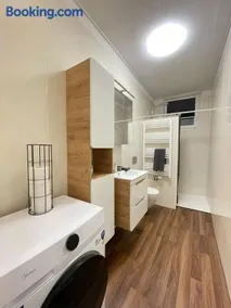 3 Wohnungen in einem Haus, ideal bis 14 Personen - Image 5