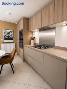 Mason Gardens Home - Image 4