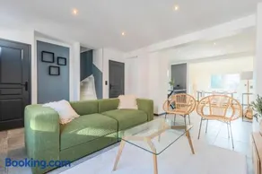 House 4bed 2bath with garden and private parking. - Image 5