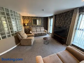 Harbour View Holiday Apartment - Image 1