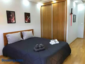 Hollywood Apartment - Image 1