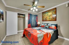 Villa Juan BR Private Entry Pool Spa BBQ Free Parking - Image 4