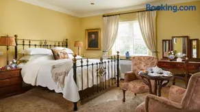 Heatons Guesthouse - Image 2
