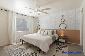Modern Comfort Caldwell 3b2b Home Sleeps 8! - Image 2