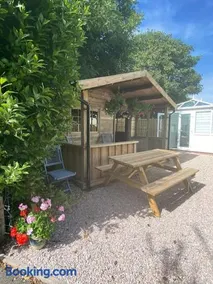 Lazy Acres Annex - Image 4