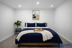 New 2BR Suite, Walk to Dining, Near Downtown - Image 3
